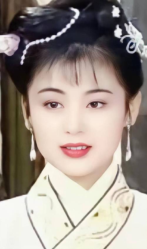84间房主播跳舞 香烟与丝绒